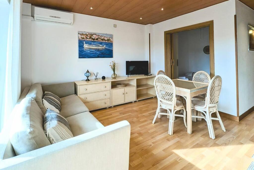 Apartamento Piscina En Platja Daro By Host&Joy Castell-Platja d’Aro Exterior foto